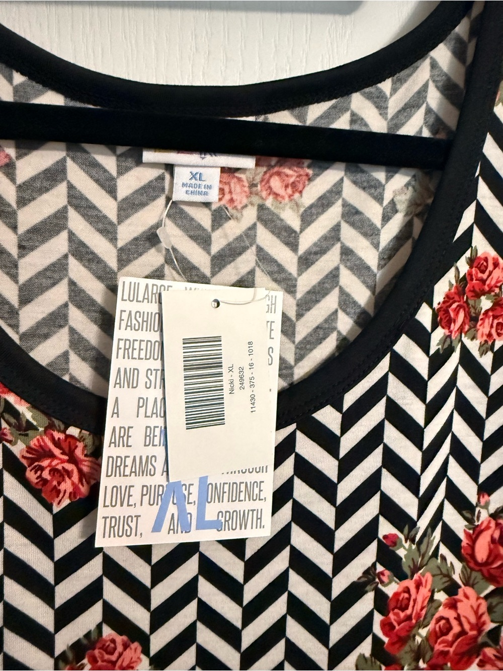 LuLaRoe Nicki Dress XL NWT Black White Chevron Floral Pocket Dress - Picture 2 of 5